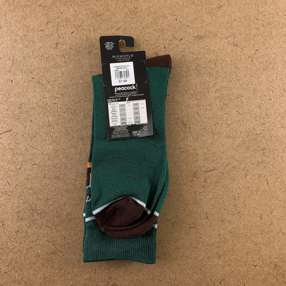 Parks and Recreation Adult Size 8-12 Greetings From Pawnee Green Crew Socks NWT